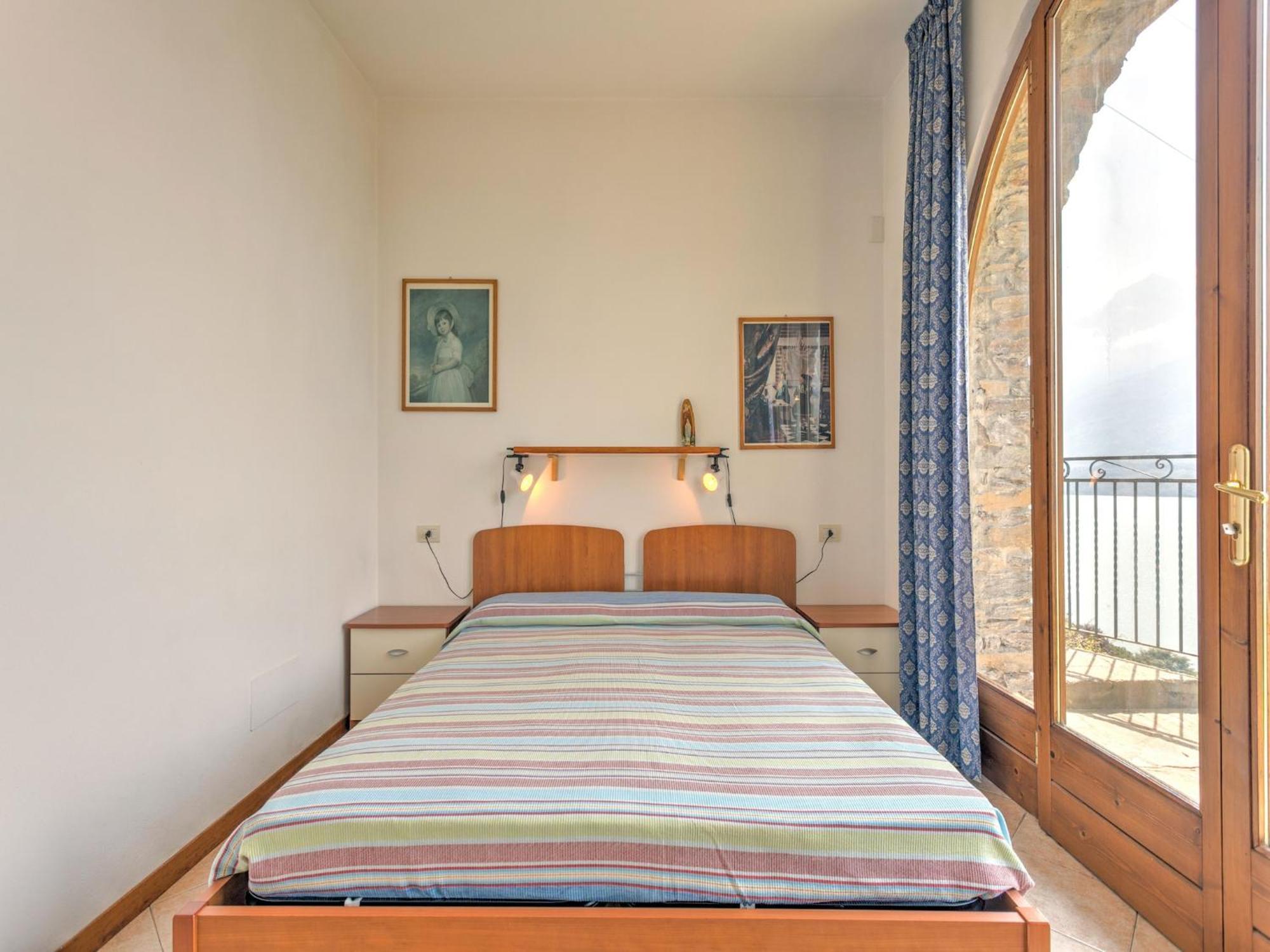 Ferienwohnung Wonderful Flat With Swimming Pool Lift And Garden Gravedona Exterior foto