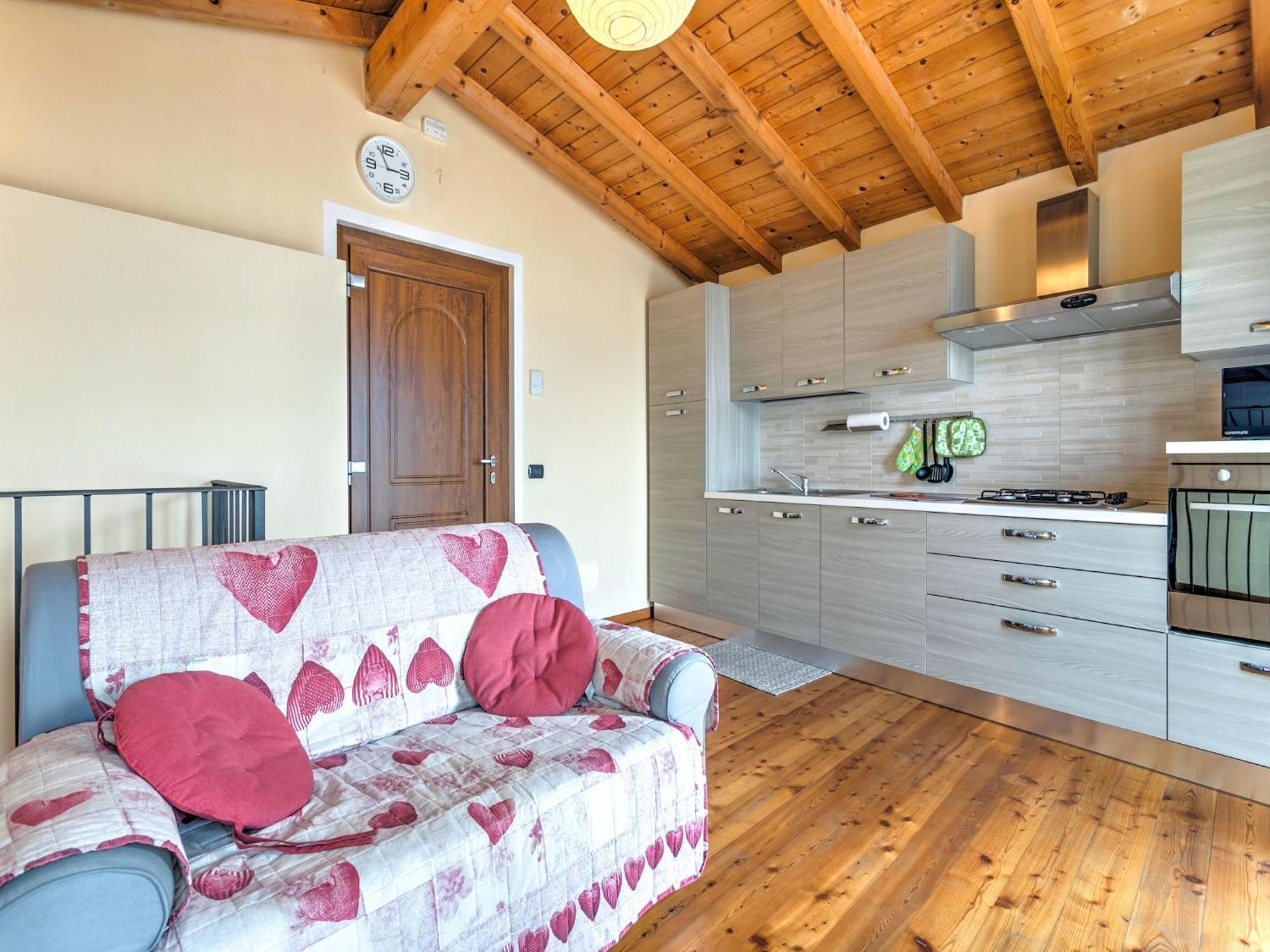 Ferienwohnung Wonderful Flat With Swimming Pool Lift And Garden Gravedona Exterior foto